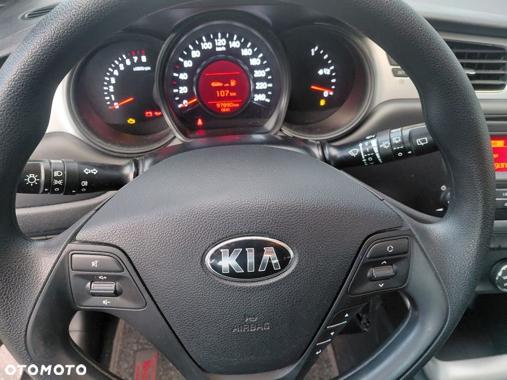 Kia Ceed 1.4 CVVT Dream-Team Edition - 8