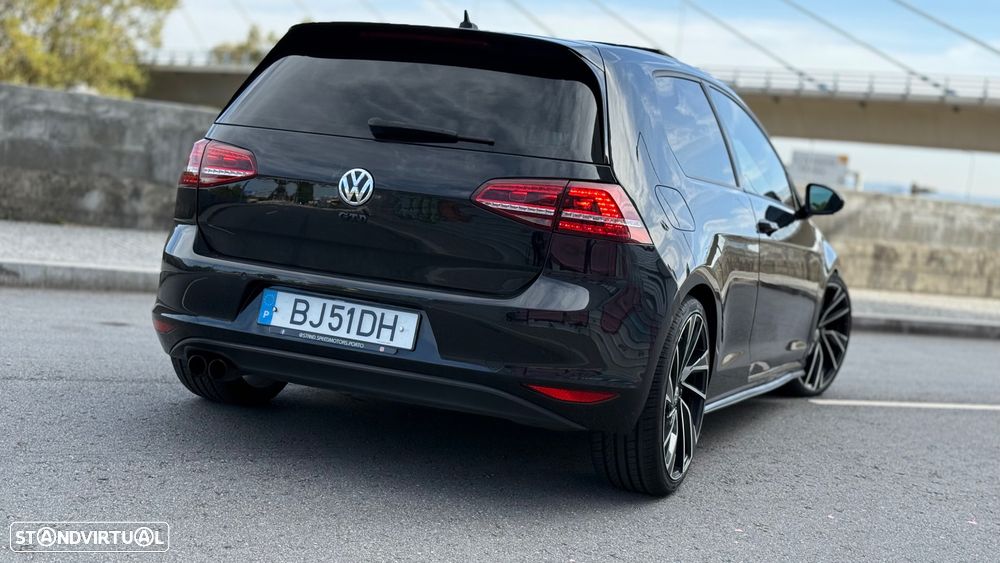 VW Golf 2.0 TDi GTD DSG - 4