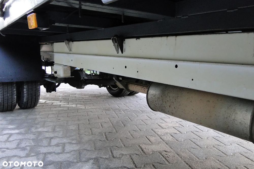 Mercedes-Benz Sprinter 411 - 17