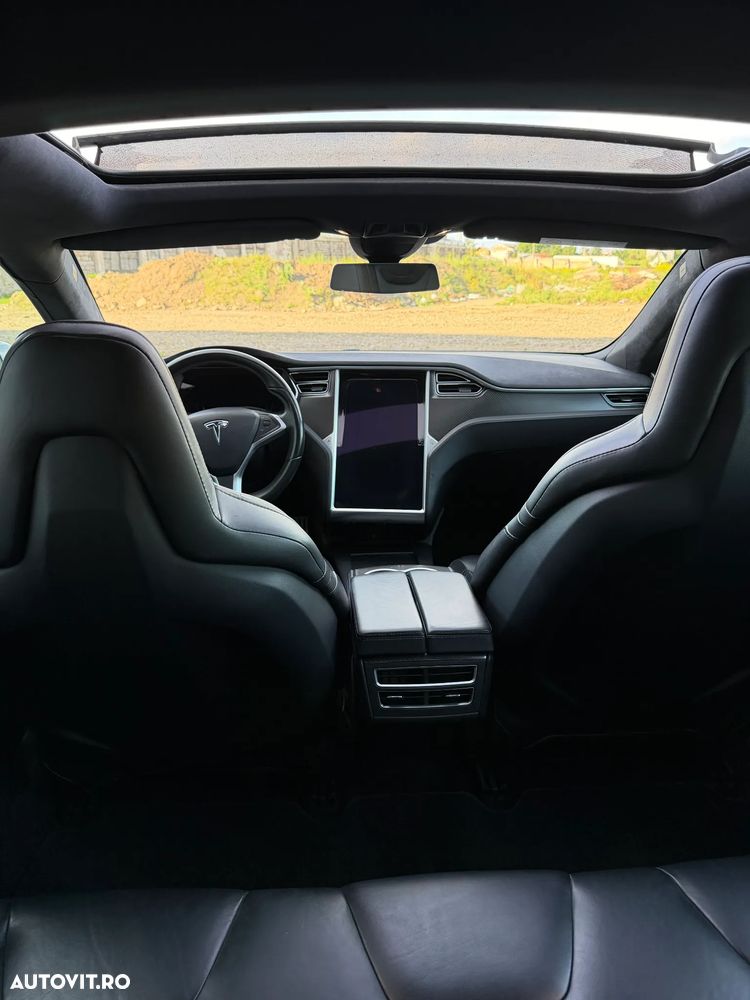 Tesla Model S Ludicrous Performance - 12