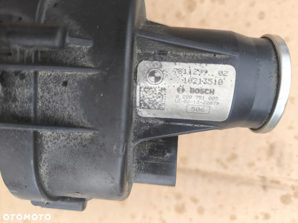 BMW E90 E91 KOLEKTOR SSĄCY NASTAWNIK 780008808 7811299 - 3