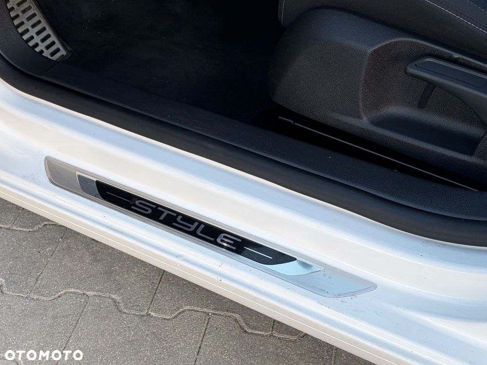 Volkswagen Golf - 16