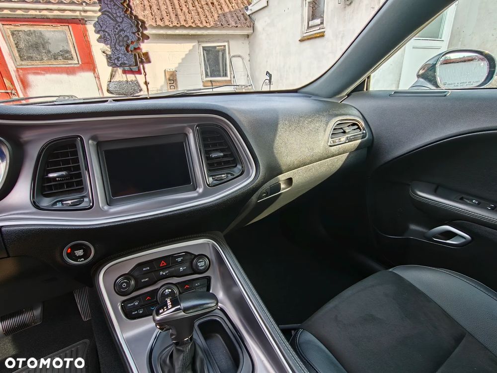 Dodge Challenger Automatik R/T Plus - 26