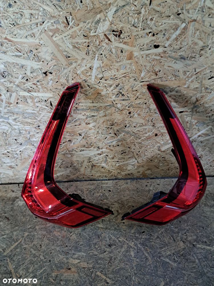 VOLVO XC60 II  LAMPA TYLNA LEWA PRAWA LED USA - 1