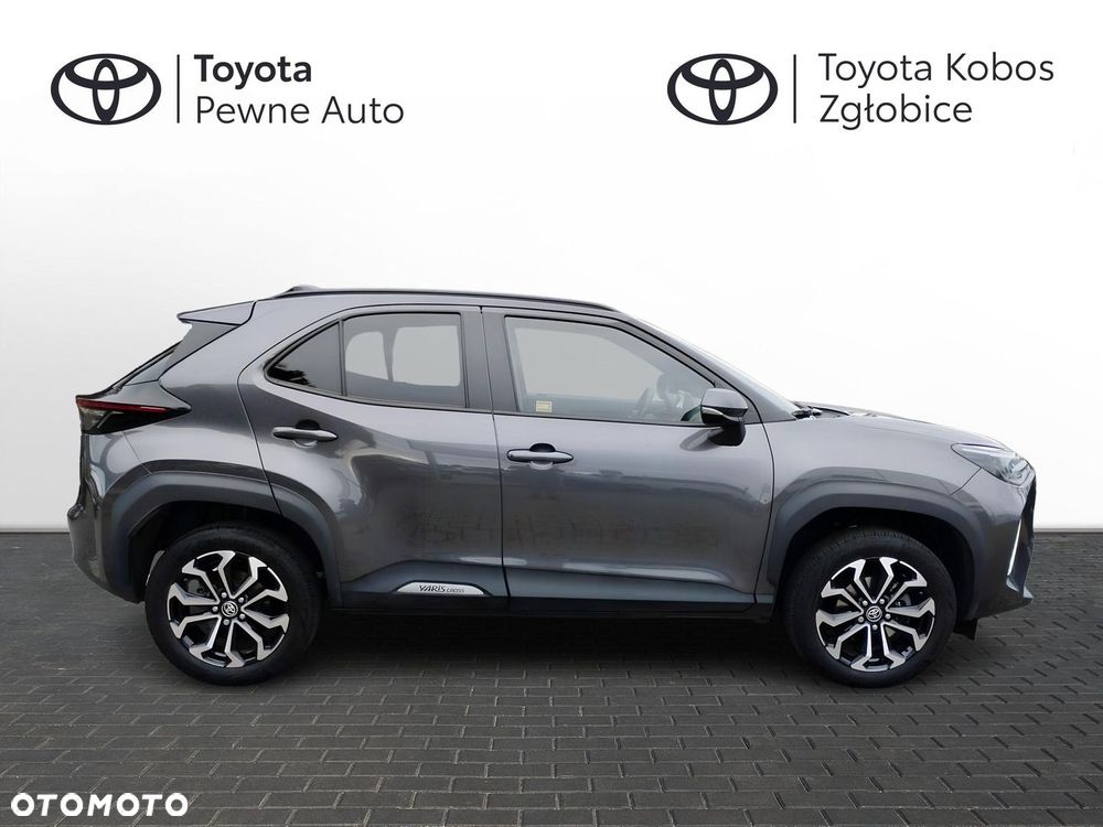 Toyota Yaris Cross Hybrid 1.5 Comfort 4x4 - 6