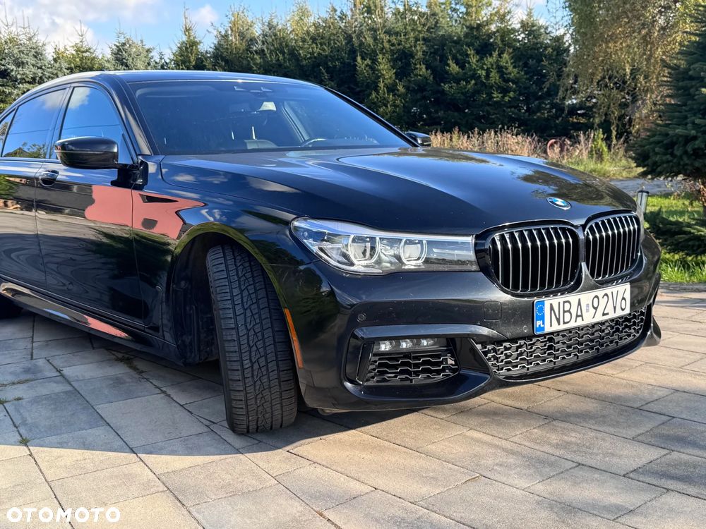 BMW Seria 7 740i - 2