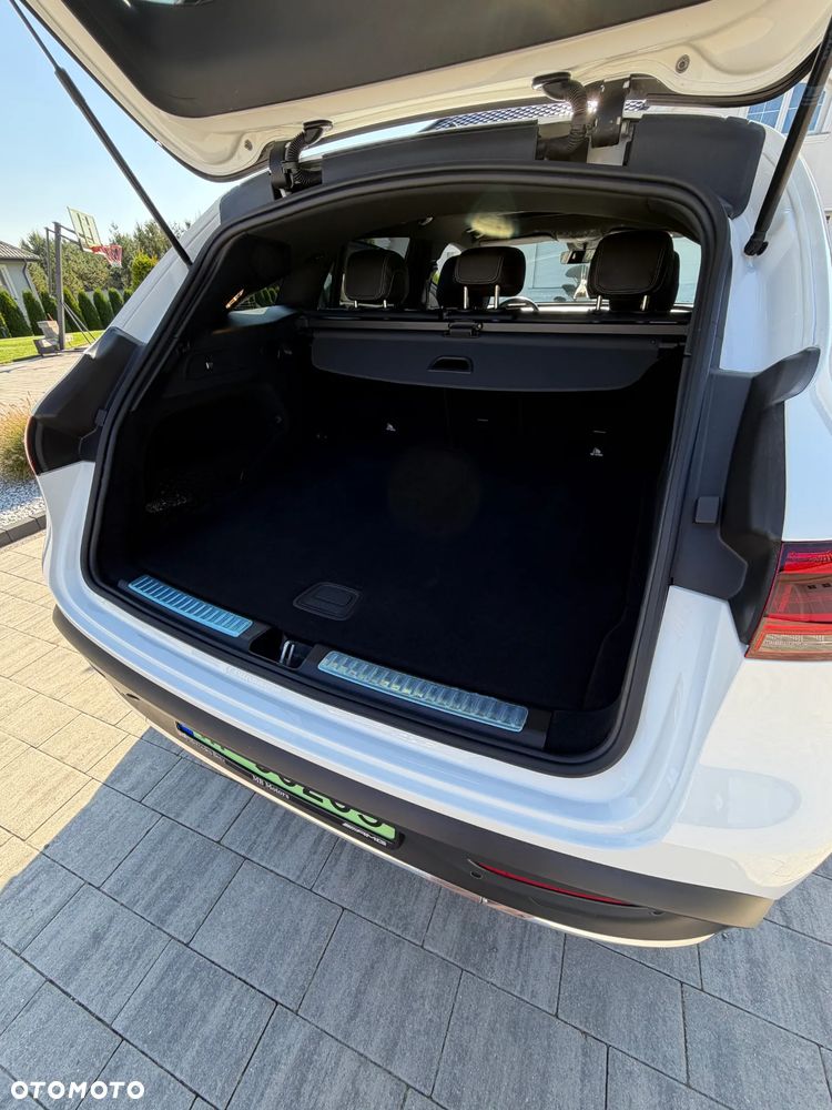 Mercedes-Benz EQC - 20