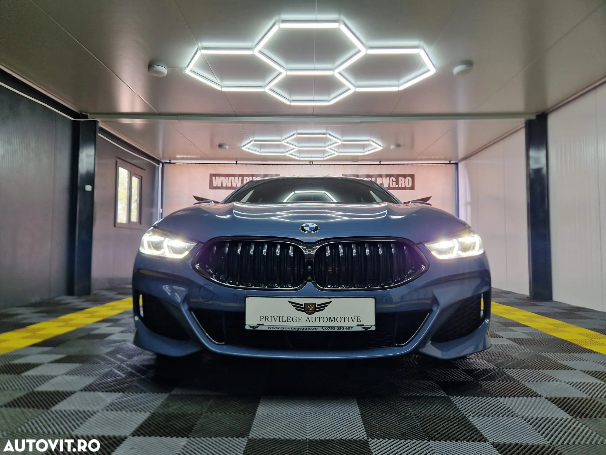 BMW Seria 8 - 3