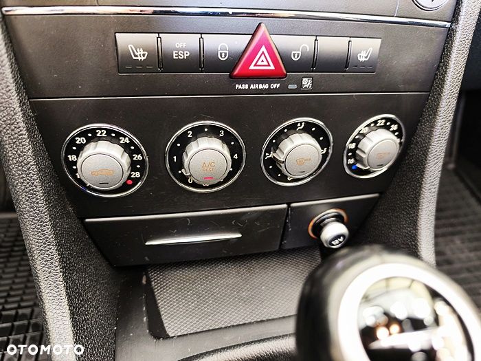 Mercedes-Benz SLK 200 Kompressor - 32