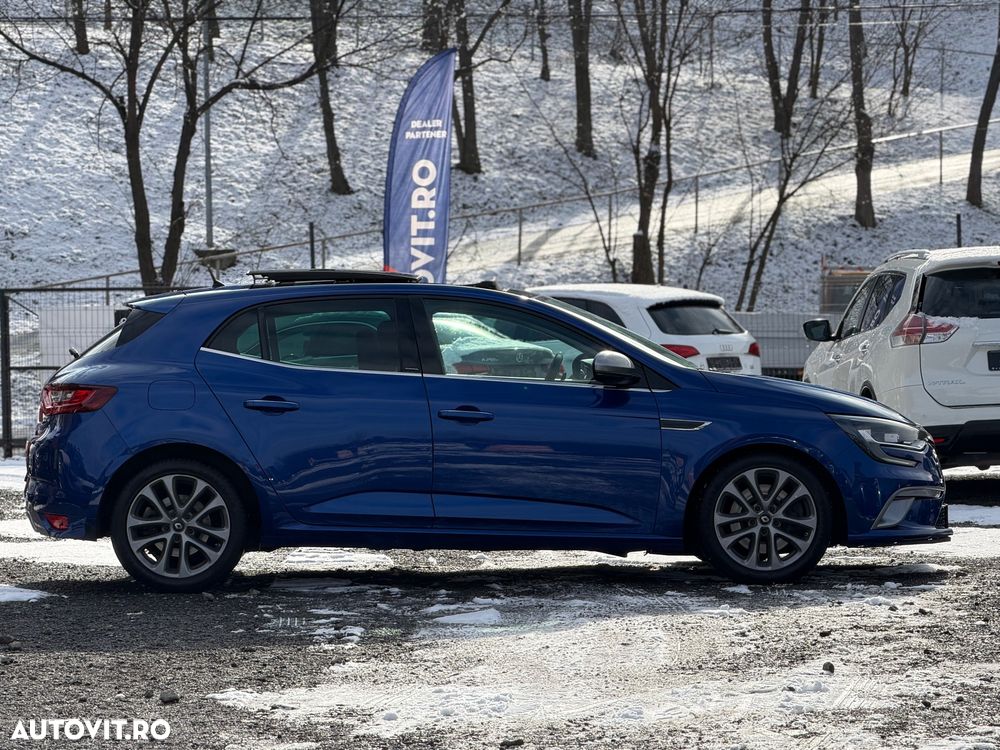 Renault Megane ENERGY TCe 205 EDC GT - 10