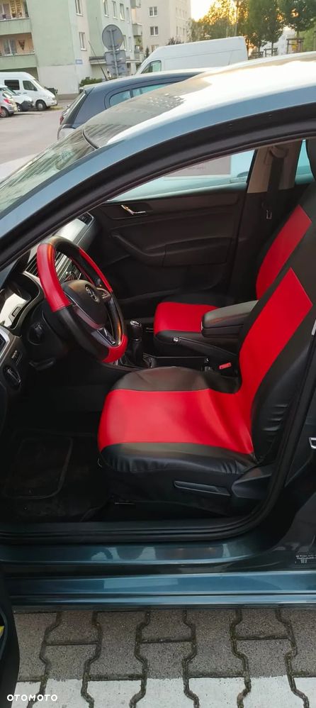 Skoda RAPID 1.2 TSI Ambition - 5