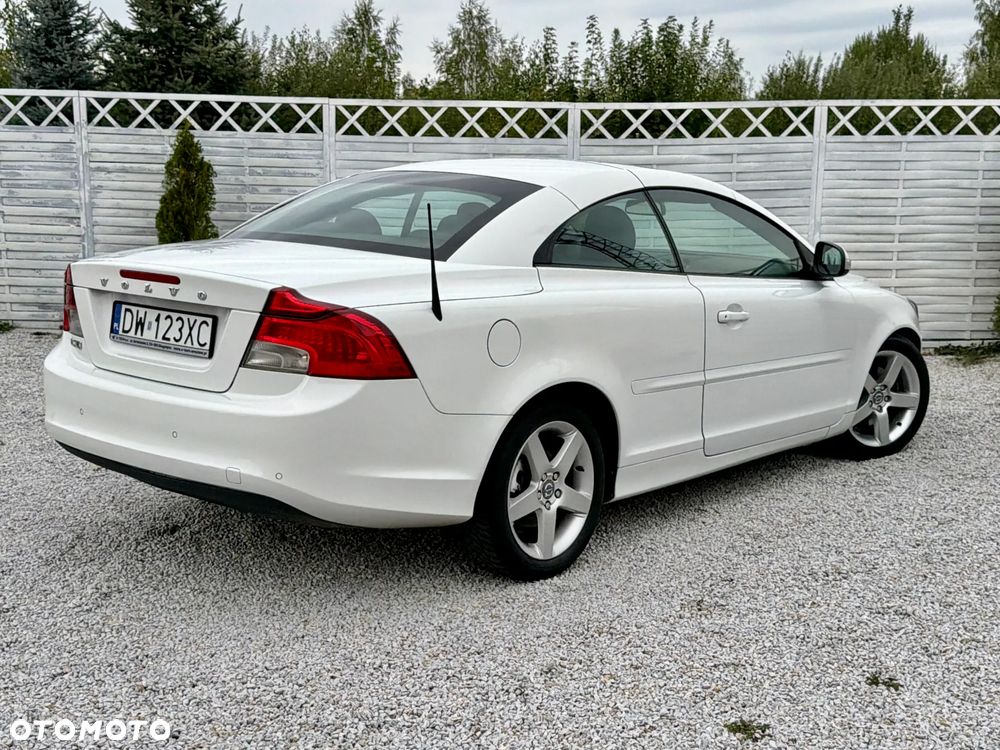 Volvo C70 2.0D Momentum - 26