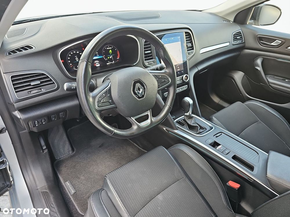 Renault Megane 1.3 TCe FAP Techno EDC - 11