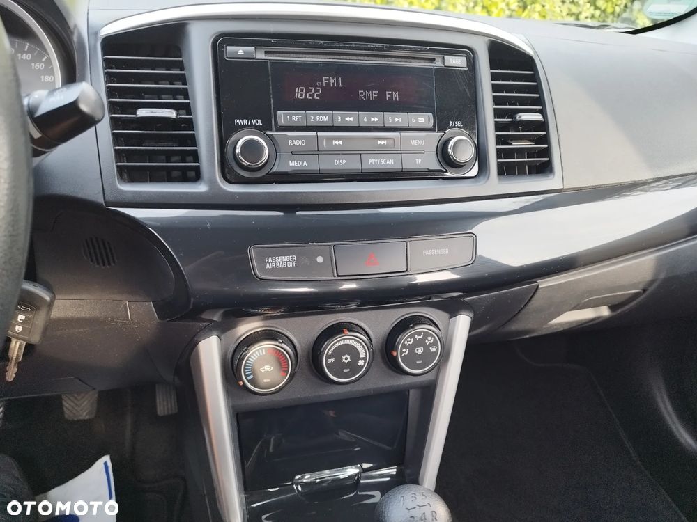 Mitsubishi Lancer Sportback 1.6 ClearTec - 16