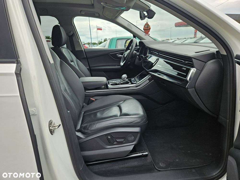 Audi Q7 - 8