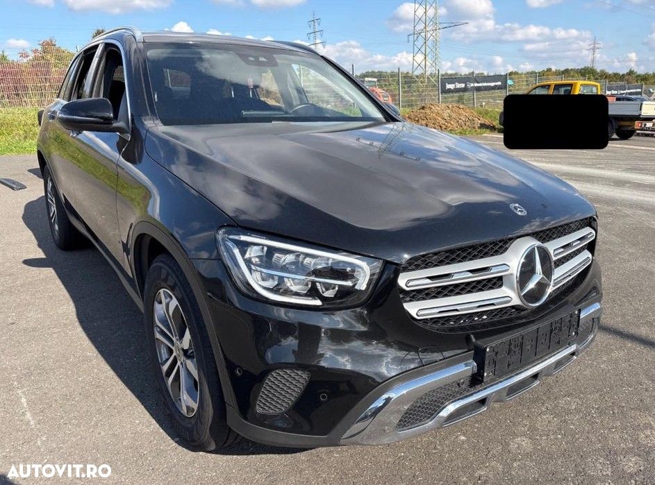 Mercedes-Benz GLC 300 d 4MATIC - 3