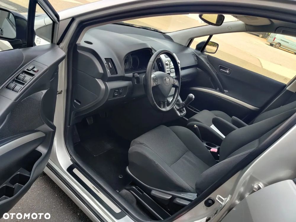 Toyota Corolla Verso 1.6 Sol - 13