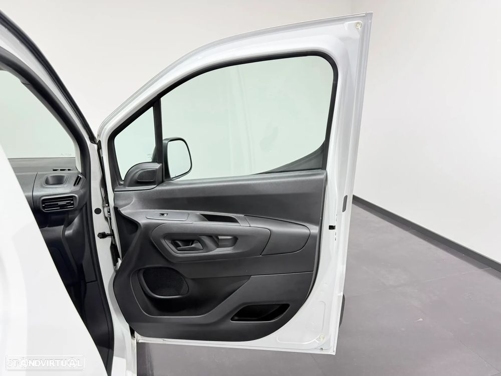 Peugeot PARTNER 1.5 BLUEHDI 102 CV - 3 LUGARES - IVA DEDUTIVEL - 38