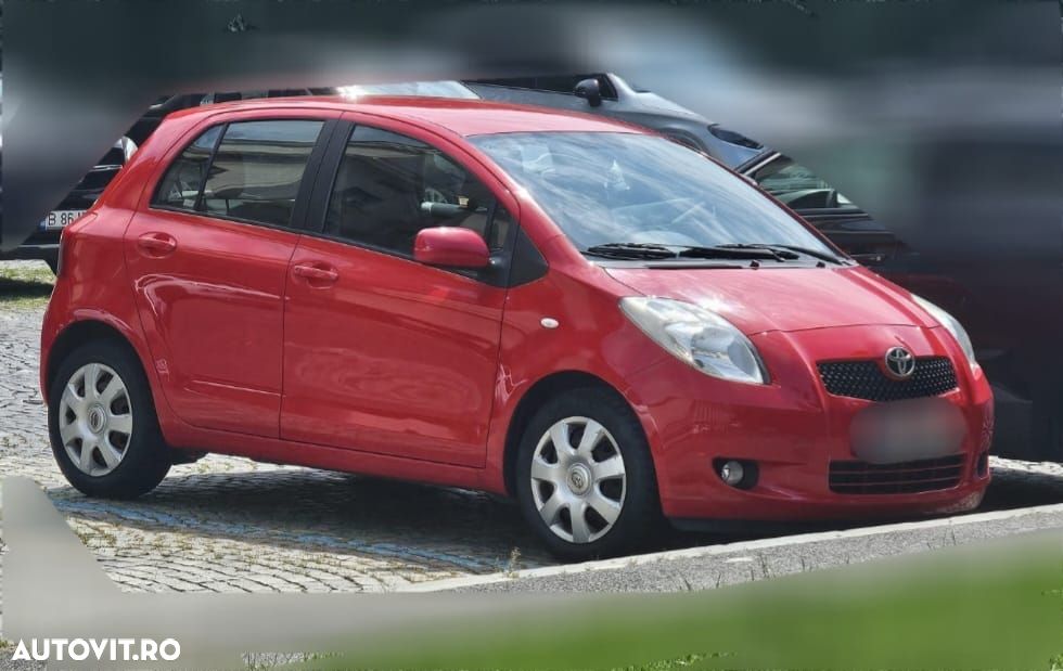 Toyota Yaris 1.3 Luna - 1