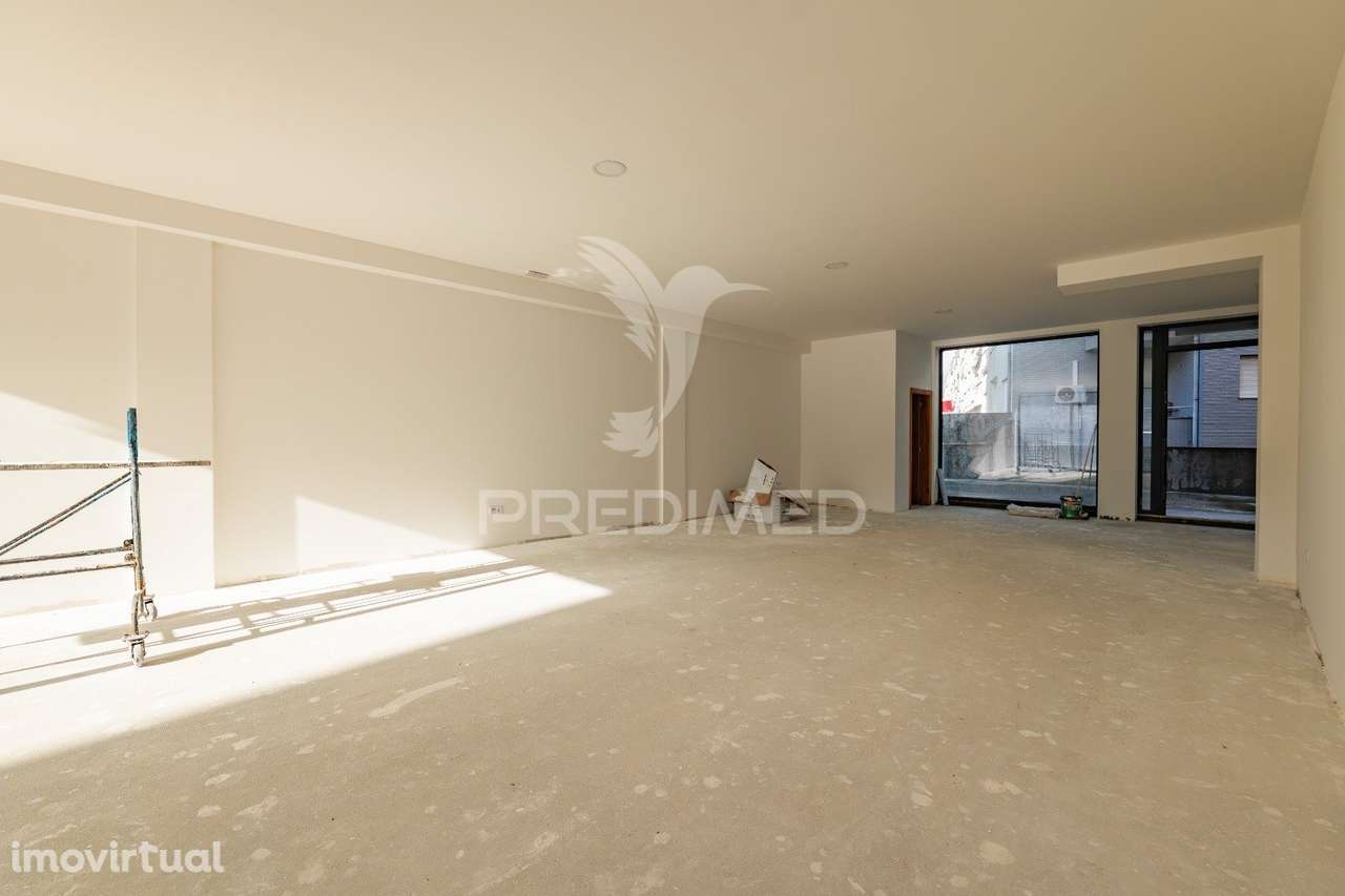 Loja para comercio e serviços com 116 M2 centro da vila, Arco de Ba... - Grande imagem: 5/15