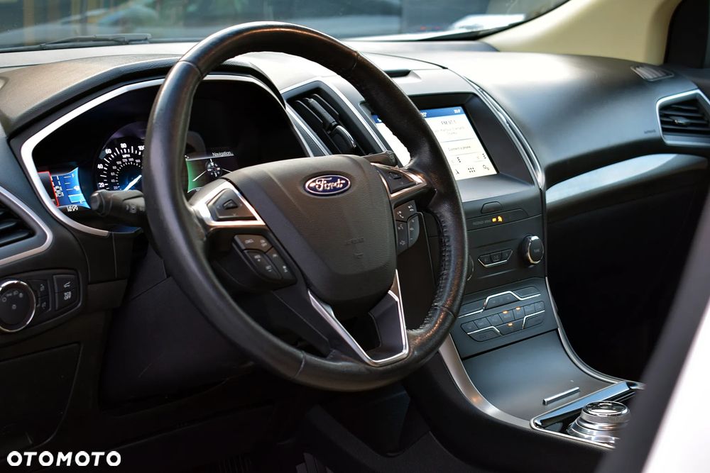 Ford Edge - 4