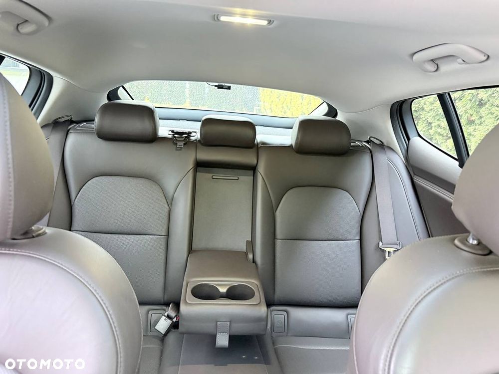 Kia Stinger 2.0 T-GDI GT Line - 16