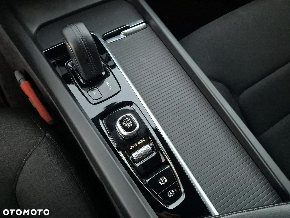 Volvo V60 B3 B Geartronic Momentum Pro - 19