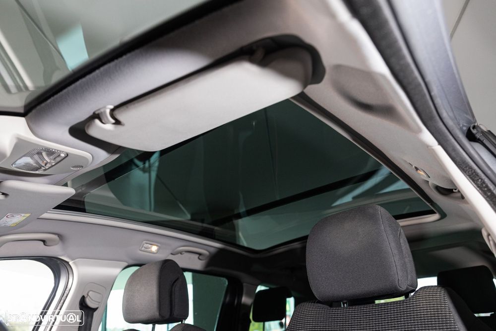 Peugeot 5008 1.6 HDi 7L Allure - 17