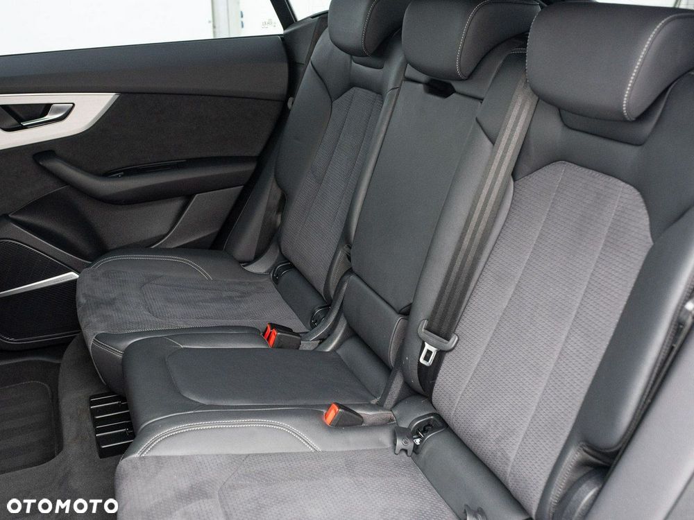 Audi Q8 - 23