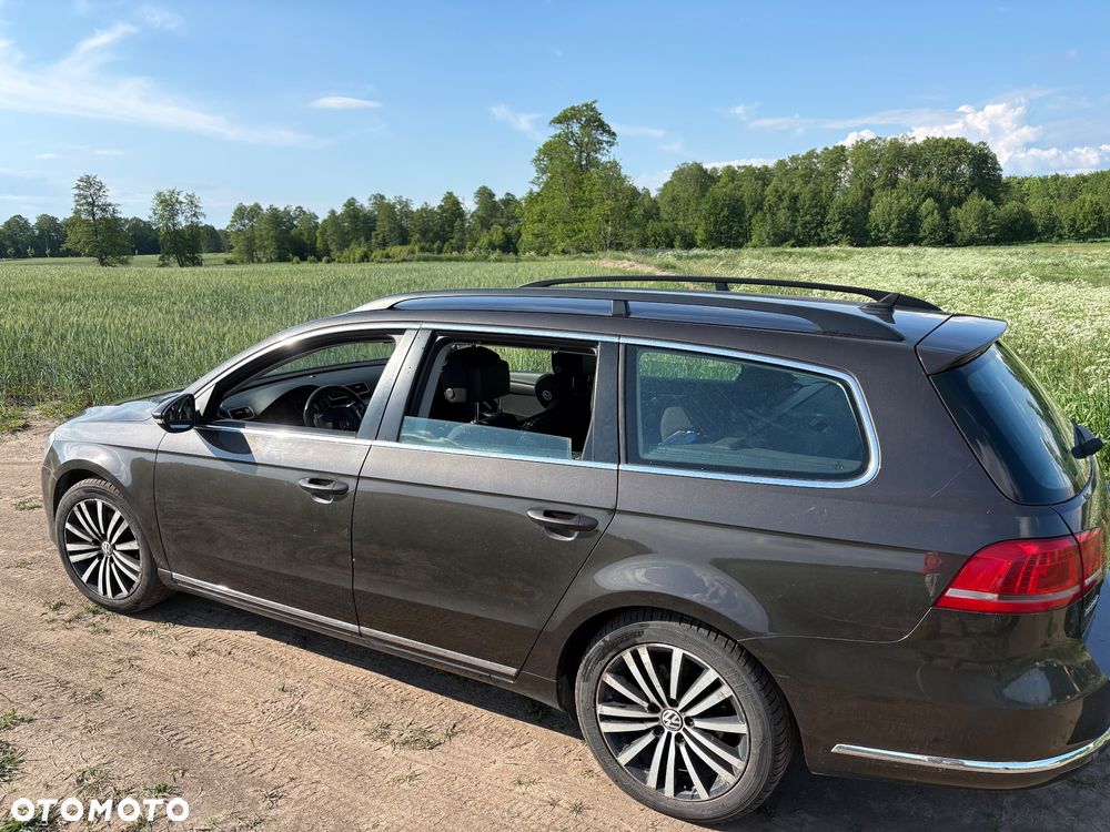 Volkswagen Passat 2.0 TDI Comfortline DSG - 3