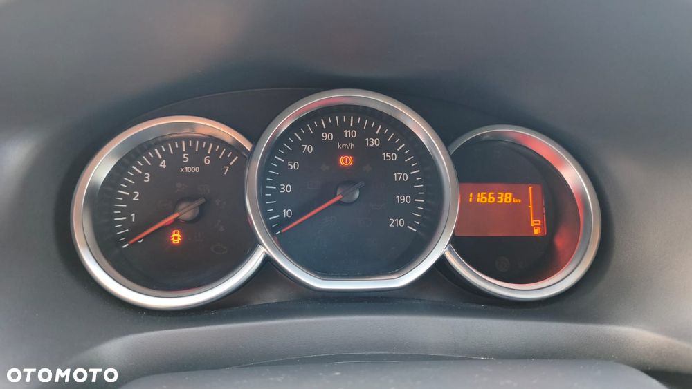 Dacia Sandero - 8