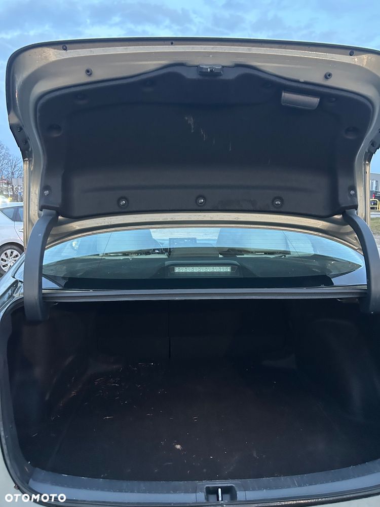 Toyota Corolla 1.6 Comfort - 9