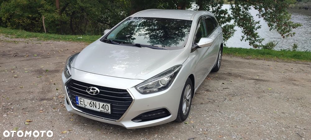 Hyundai i40 Kombi 1.7 CRDi DCT Premium - 2