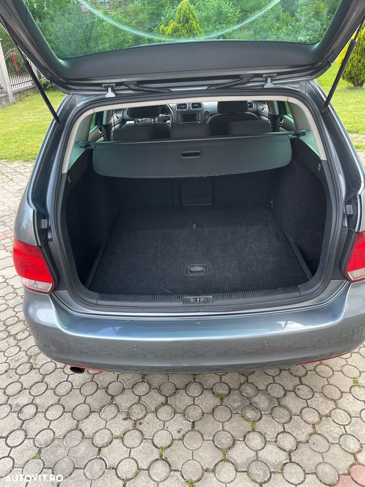Volkswagen Golf - 14