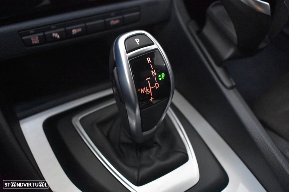 BMW X1 16 d sDrive Auto Pack M - 37