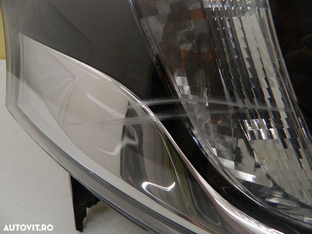 Far dreapta Opel Vivaro B Halogen, 2014, 2015, 2016, 2017, 2018, 2019, cod origine 2601006647R. - 5