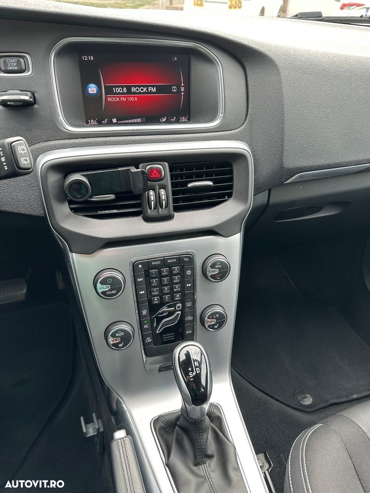 Volvo V40 D2 Aut. Summum - 10