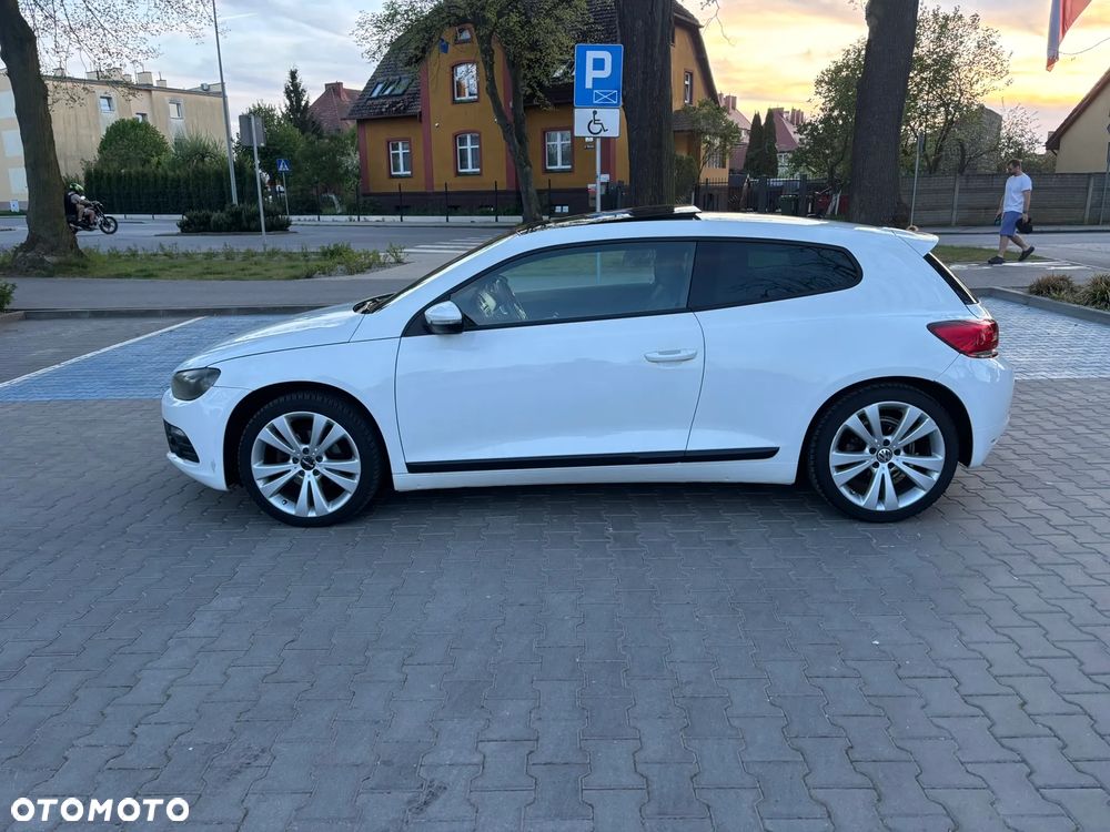 Volkswagen Scirocco 2.0 TDI - 14