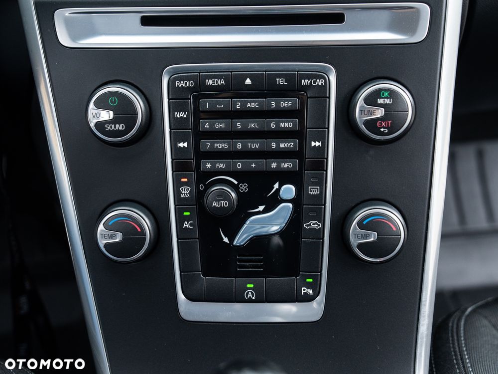 Volvo XC 60 D3 Momentum - 37