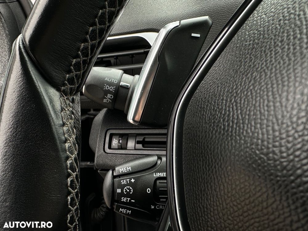Peugeot 5008 BlueHDI 120 EAT6 Allure - 13
