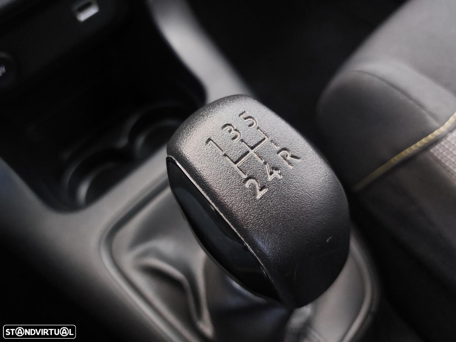 Citroën C3 1.2 PureTech Feel - 26