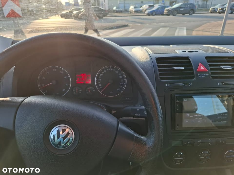 Volkswagen Jetta 1.6 FSI Comfortline - 7