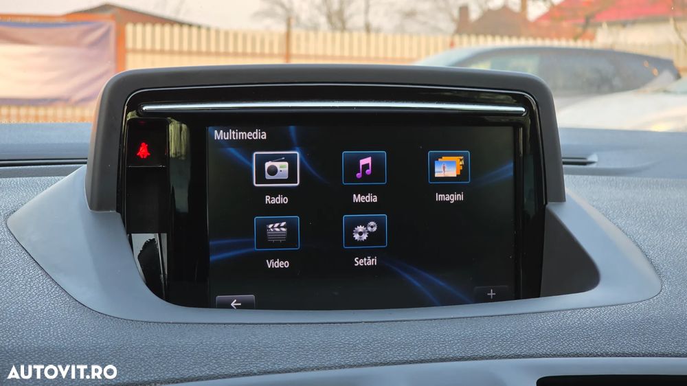 Renault Megane ENERGY dCi 110 Start & Stop Bose Edition - 32