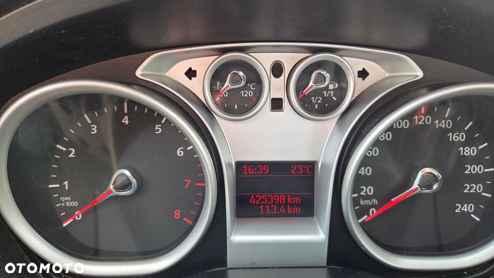 Ford Focus 1.6 Trend EU5 - 17