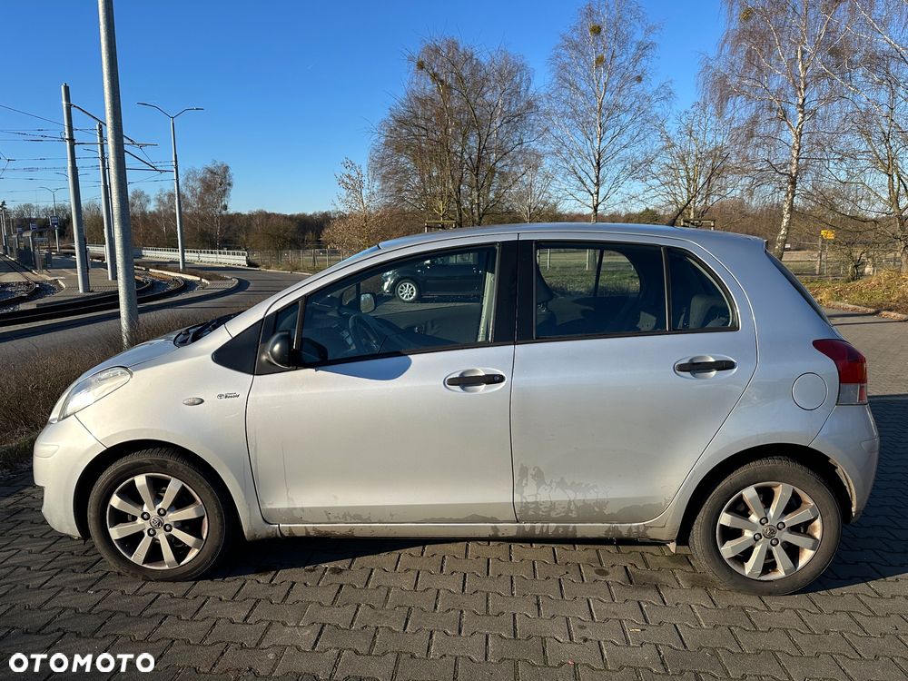 Toyota Yaris 1.33 VVT-i Sol - 13