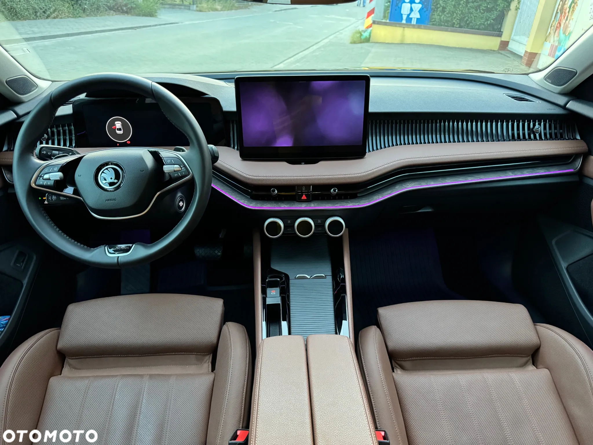 Skoda Superb 2.0 TDI SCR L&K DSG - 6