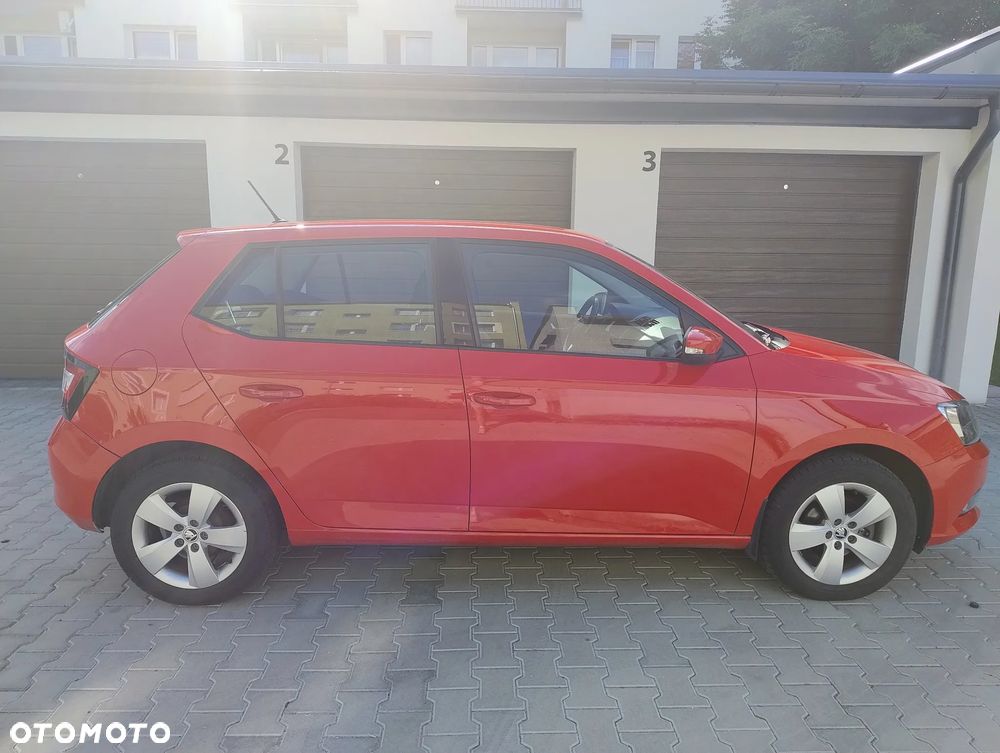 Skoda Fabia 1.2 TSI Active - 6
