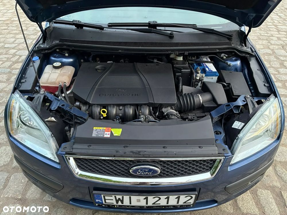 Ford Focus 2.0 Ghia - 3