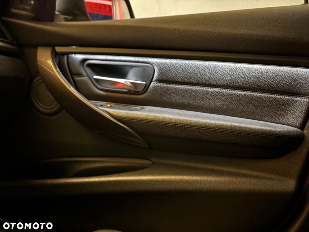 BMW Seria 3 320d Efficient Dynamic Edition Modern Line - 21