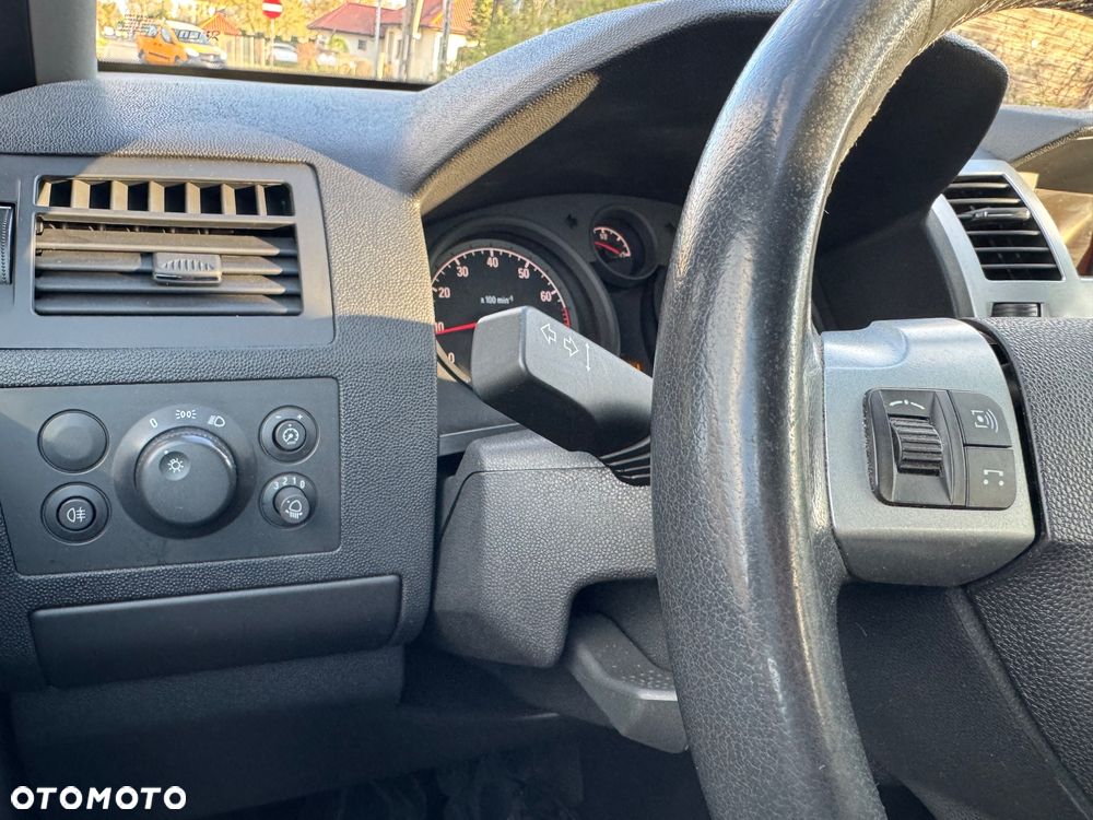 Opel Zafira 1.6 Enjoy - 22